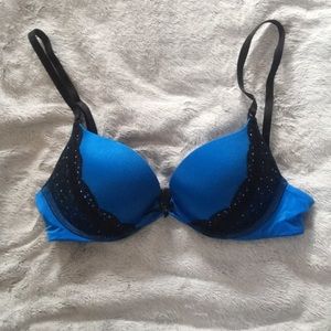 Victoria’s Secret very sexy push up 34B